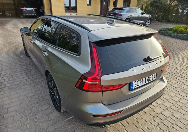 Volvo V60 cena 82900 przebieg: 249600, rok produkcji 2019 z Chojnice małe 529